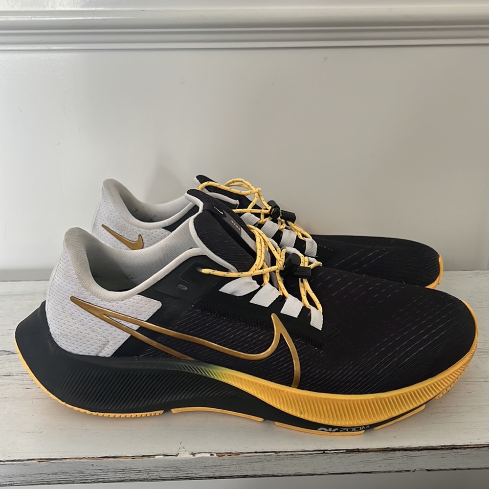 Runners - Picture 2 of 5